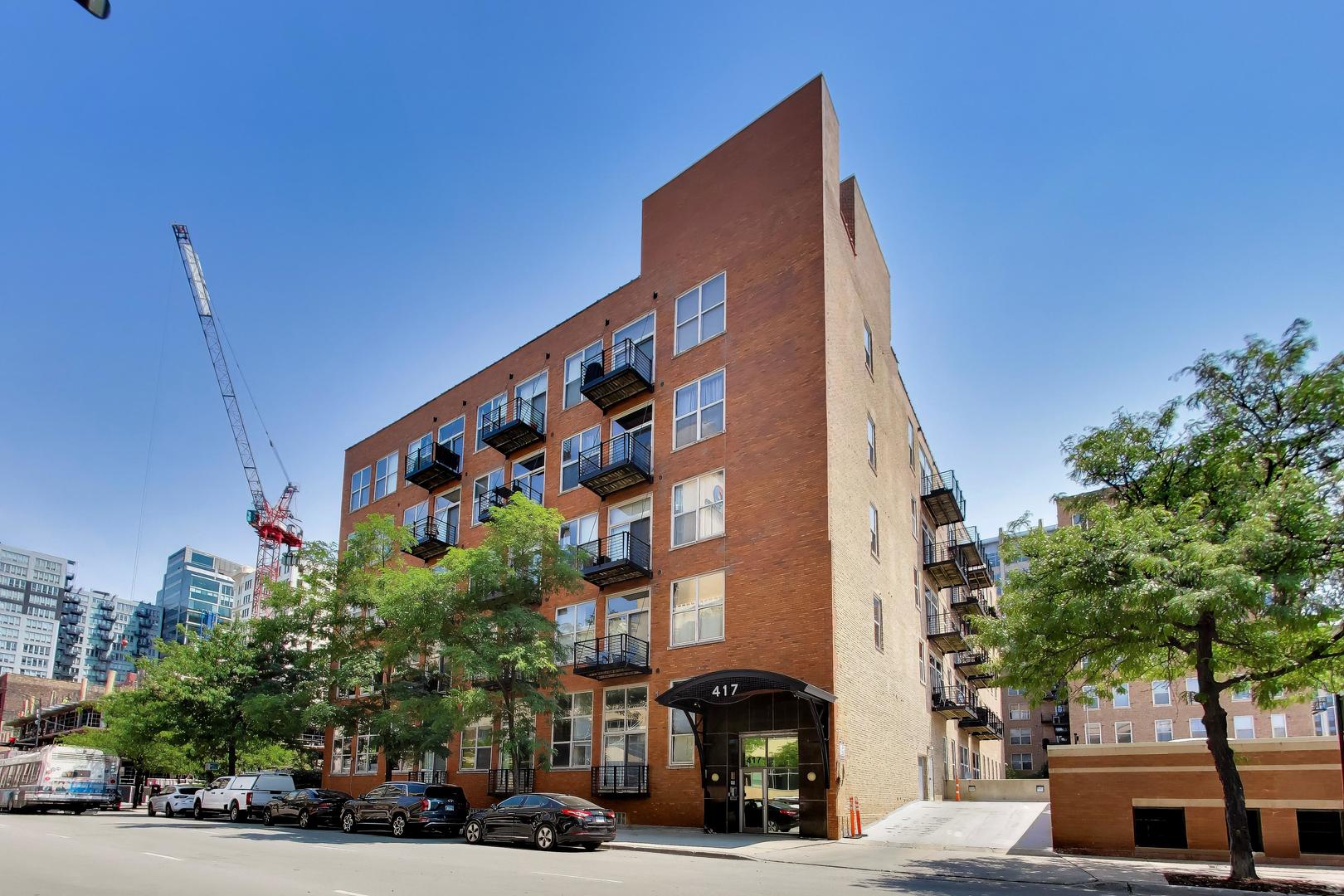 417 S Jefferson Street Unit: 102B