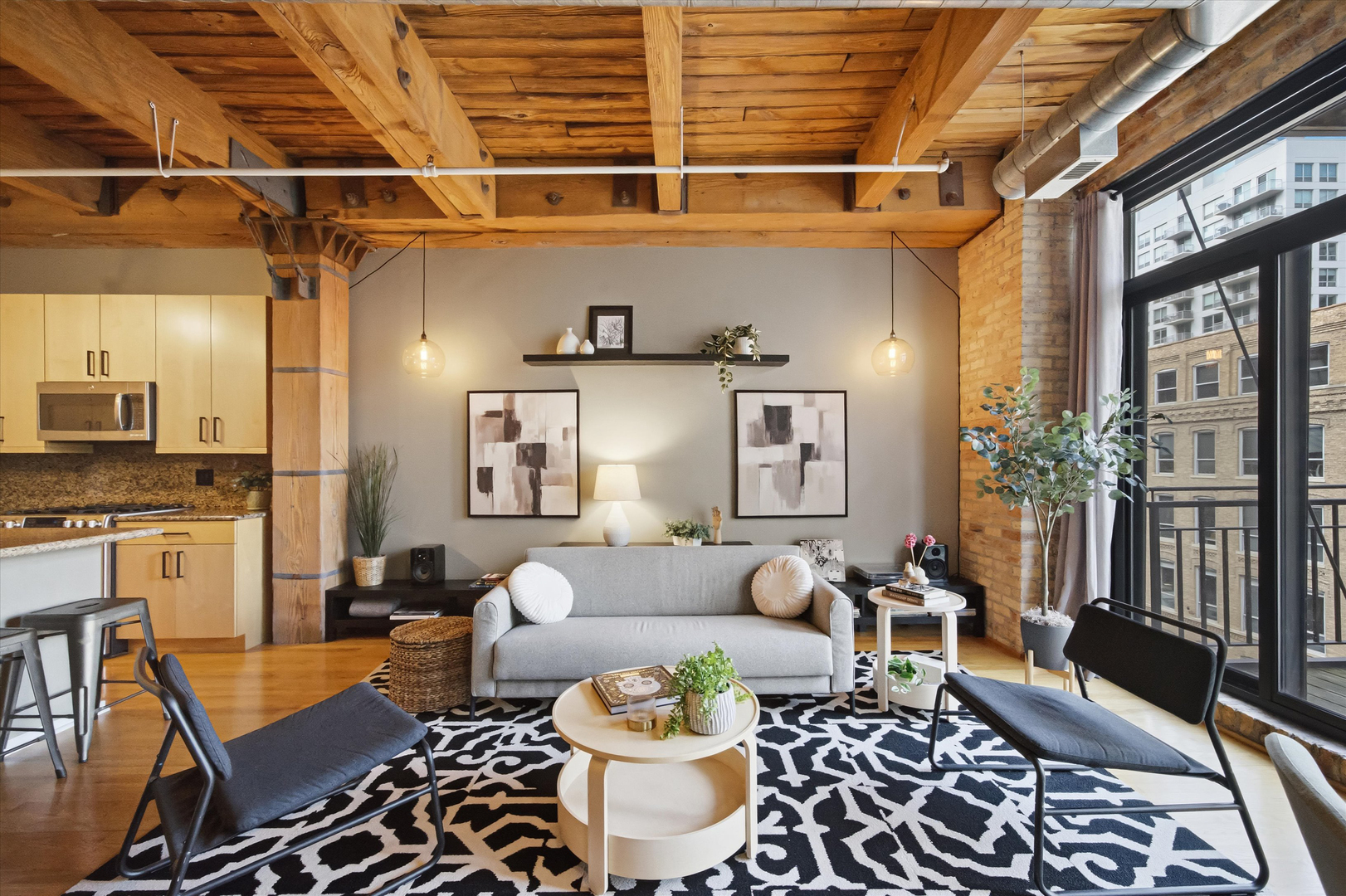 375 W Erie Street Unit: 412