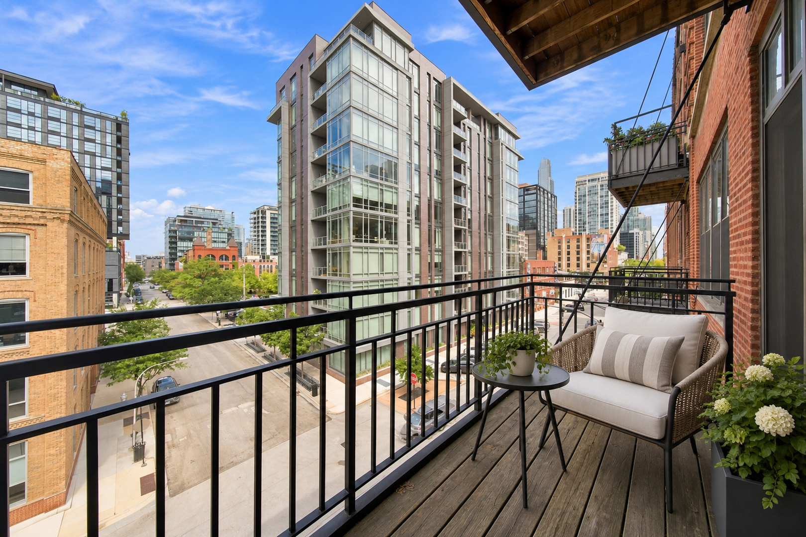 375 W Erie Street Unit: 412