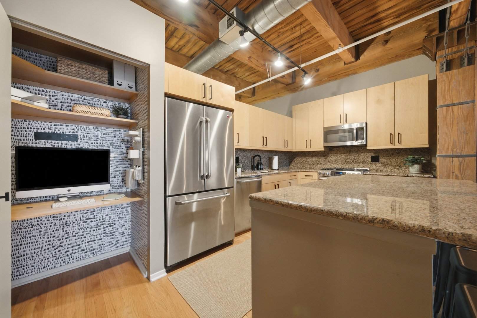 375 W Erie Street Unit: 412