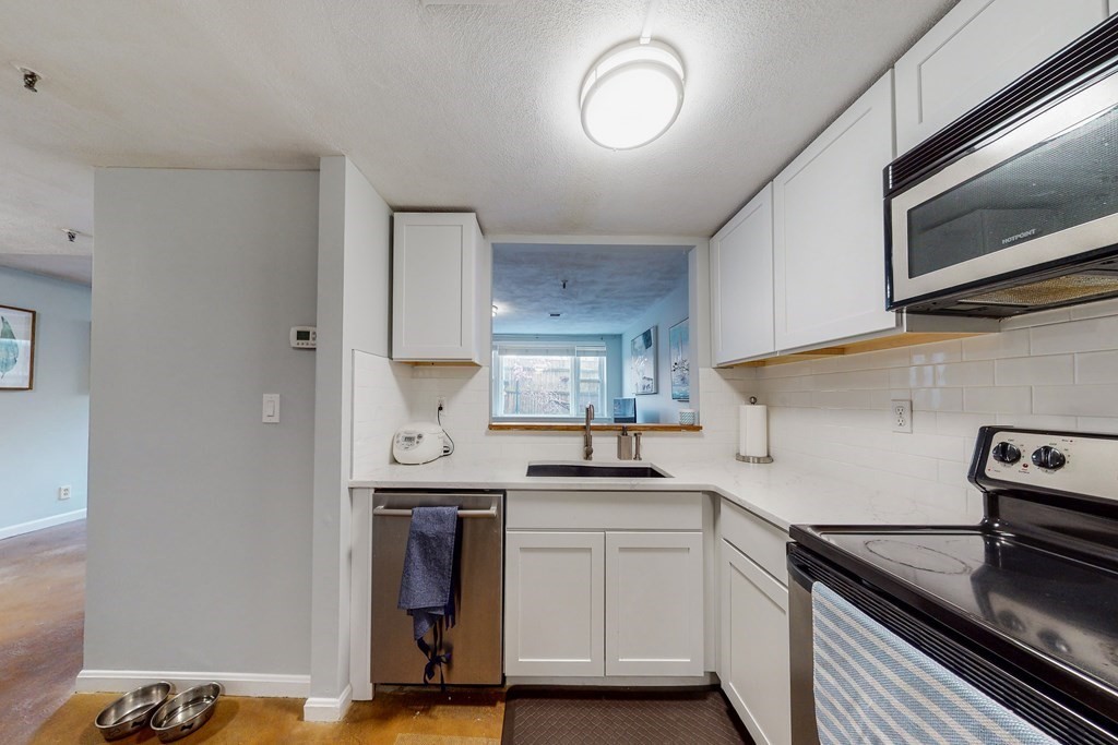 1427 Commonwealth Ave # 103