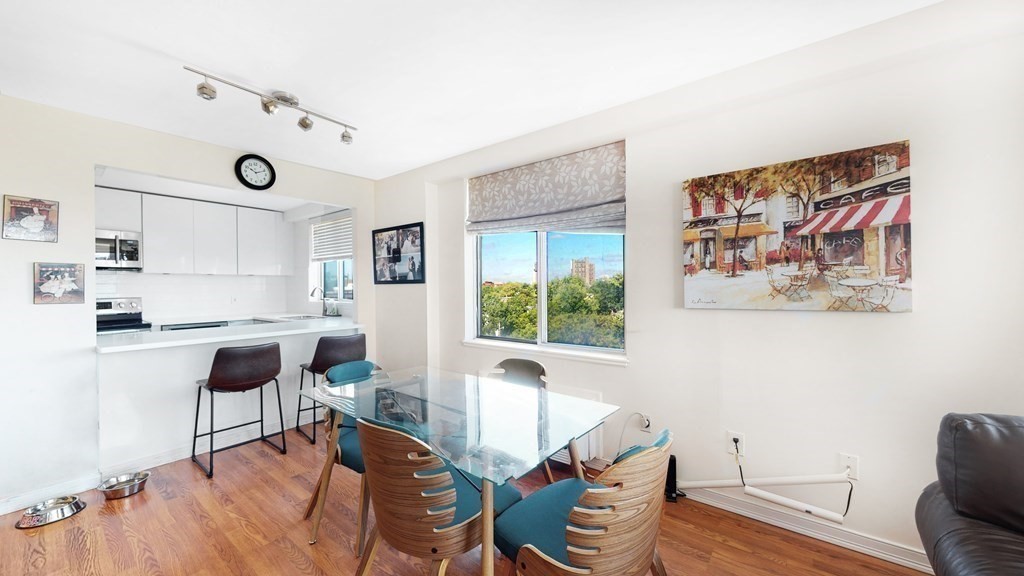 332 Franklin St # 600