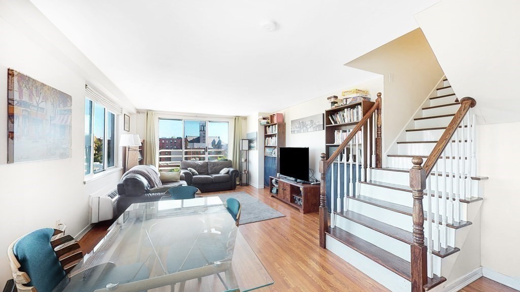332 Franklin St # 600