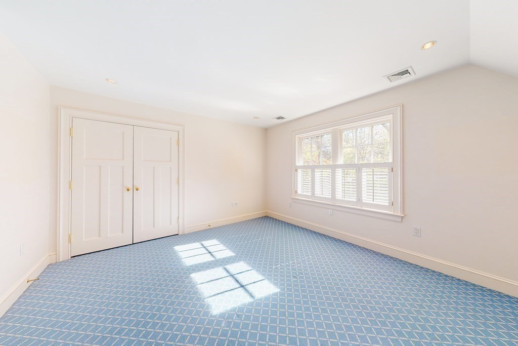 25 Myopia Rd