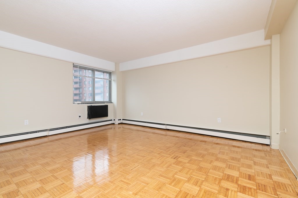 1025 Hancock St # 7F
