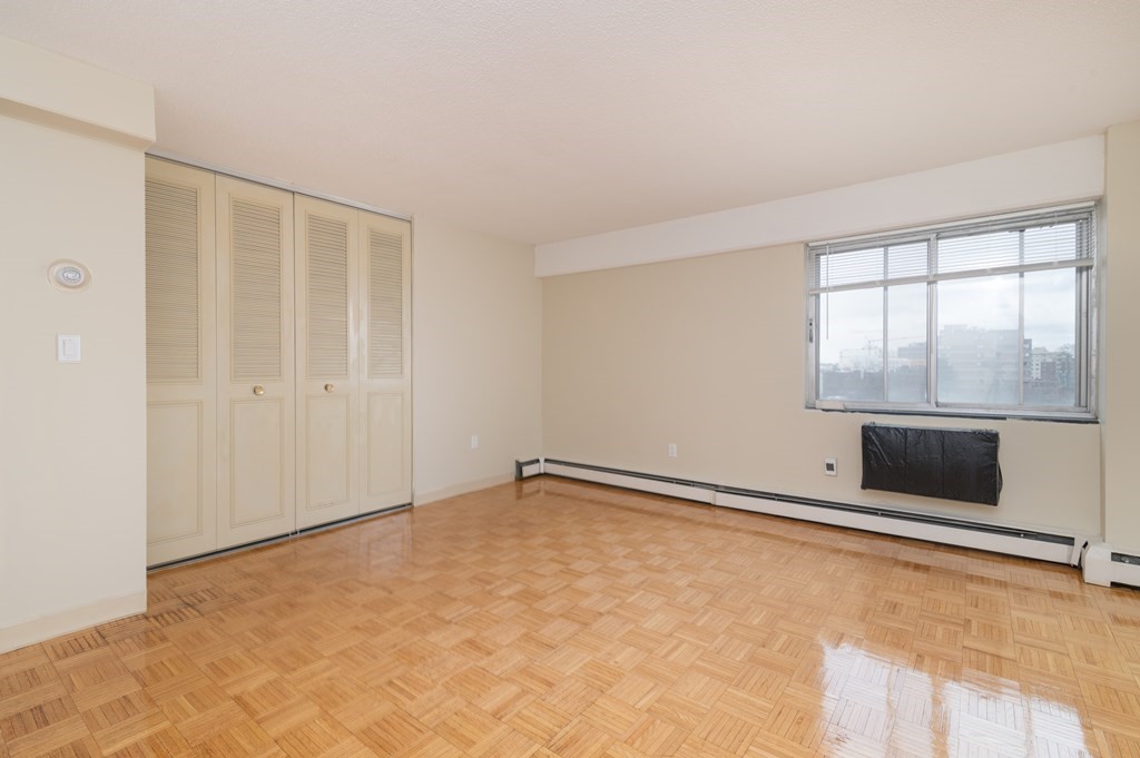 1025 Hancock St # 7F