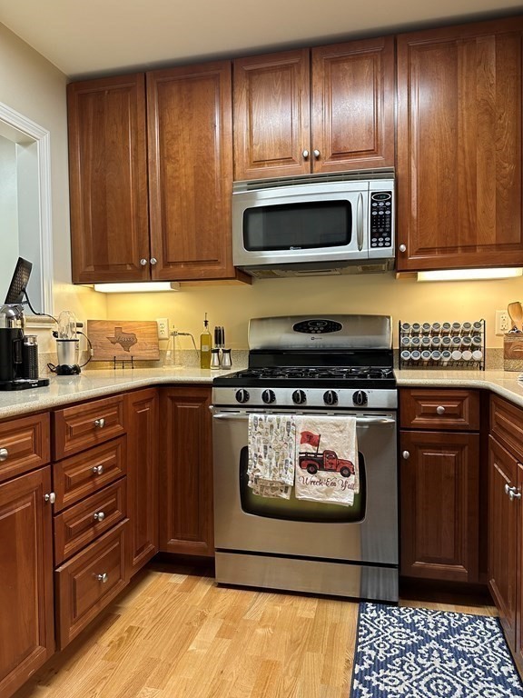 318 Rindge Ave # 113