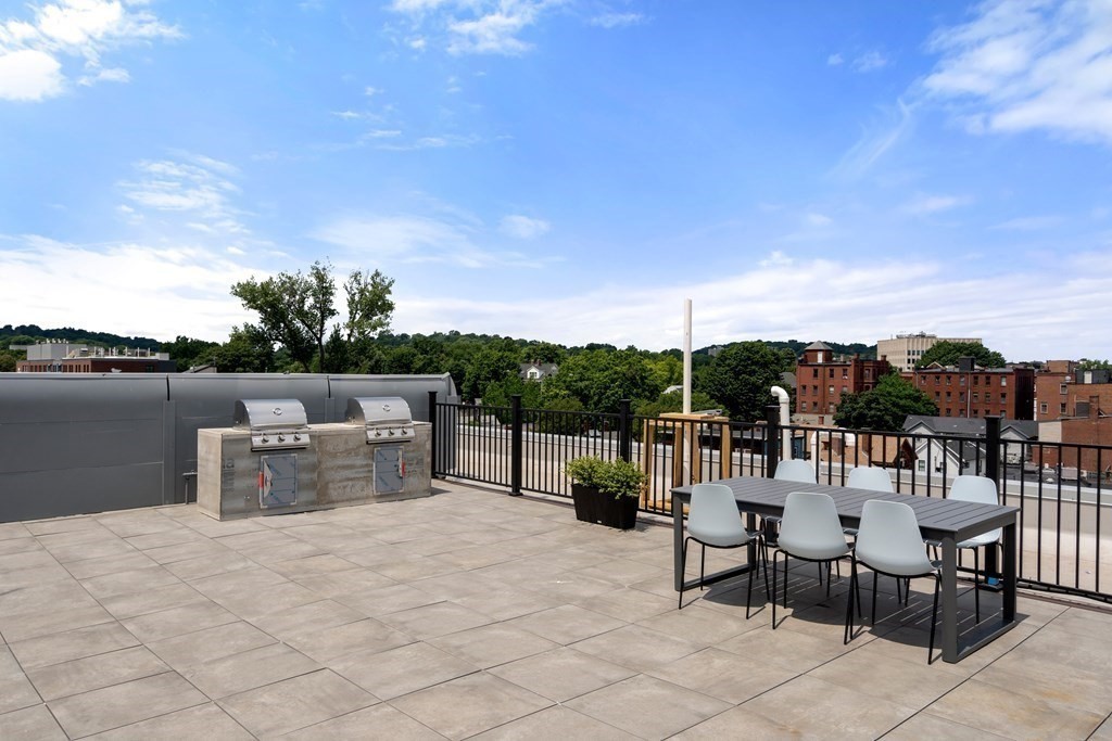 69 Walnut St # 6