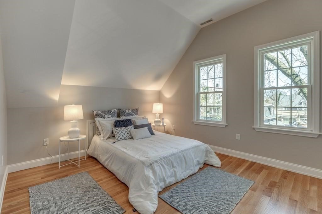 18 Sacramento Pl # 2