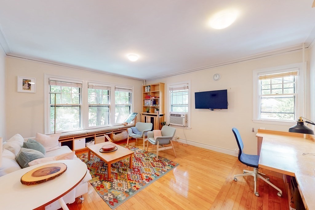 34 Ash St # 204