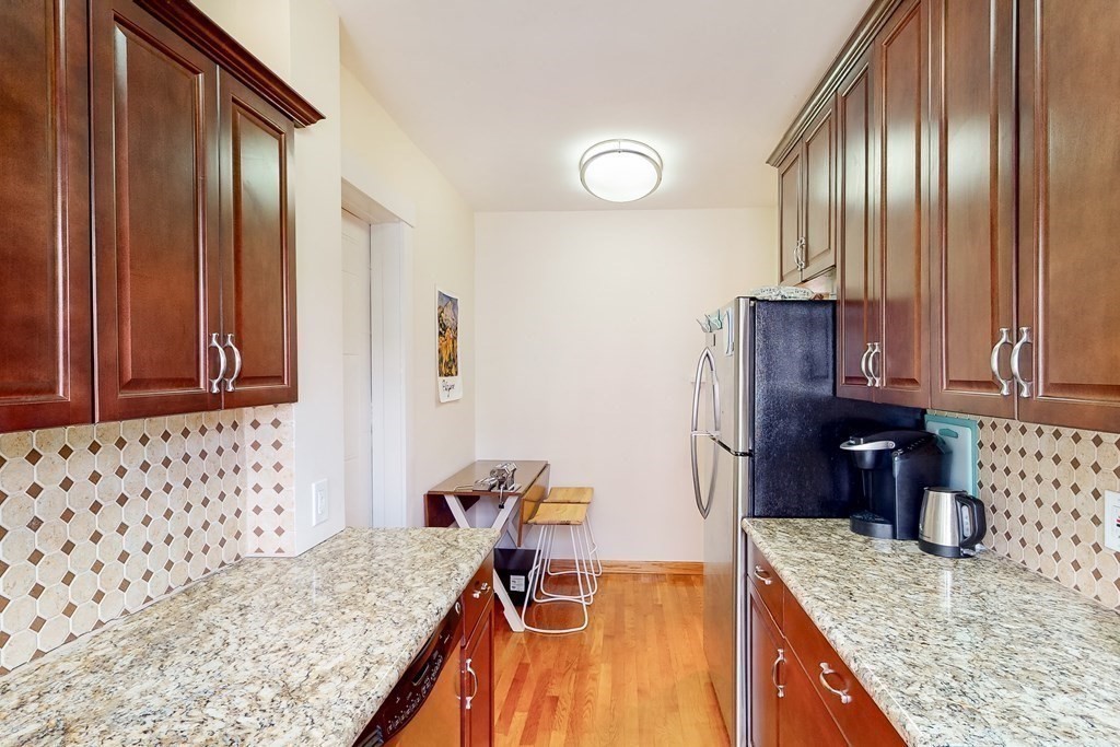 34 Ash St # 204