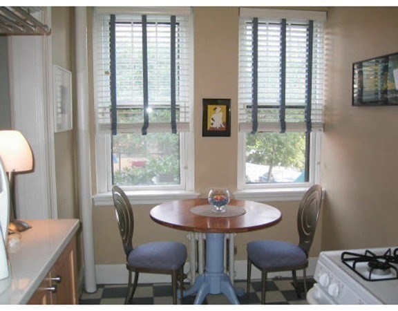 4 Chiswick Rd # 1