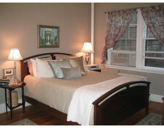 4 Chiswick Rd # 1