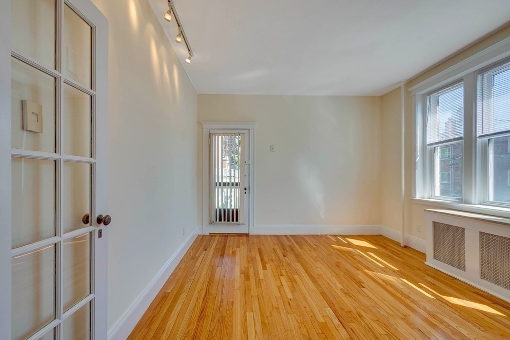 246 S Huntington Ave # 5 Unit: #5
