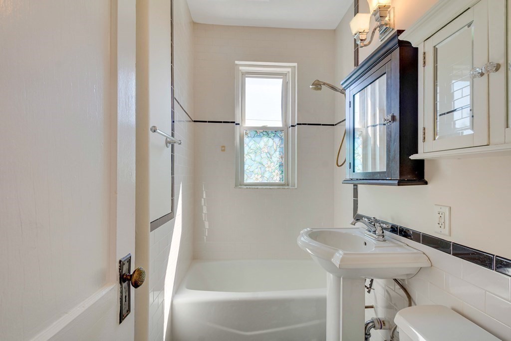 246 S Huntington Ave # 5 Unit: #5