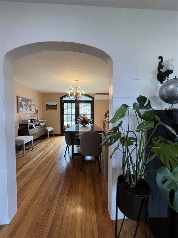 99 Louise Rd