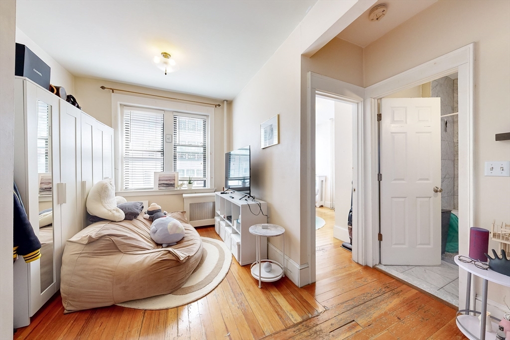 75 Burbank Street # 201