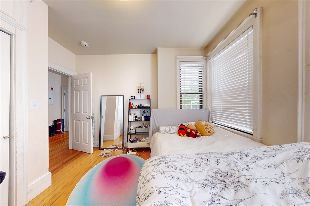 75 Burbank Street # 201