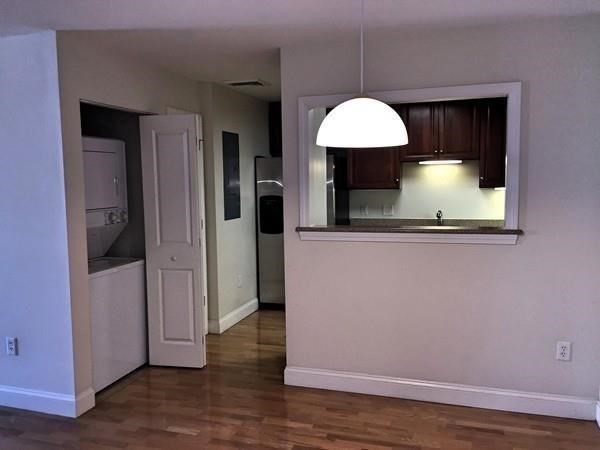 318 Rindge Ave # 303