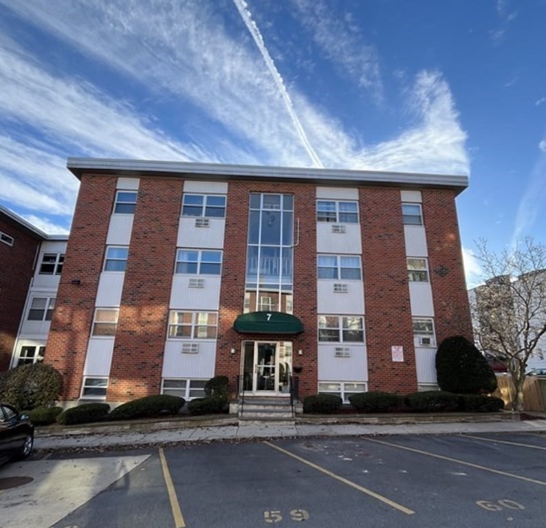 7 Commonwealth Ct # 16