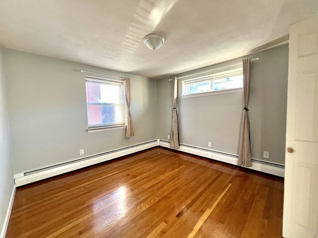 7 Commonwealth Ct # 16