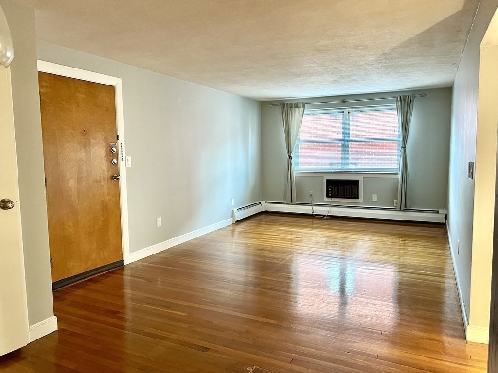 7 Commonwealth Ct # 16