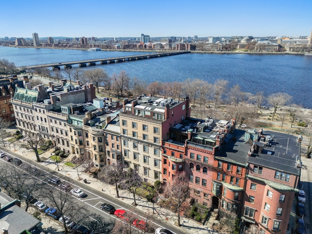 412 Beacon St # 6