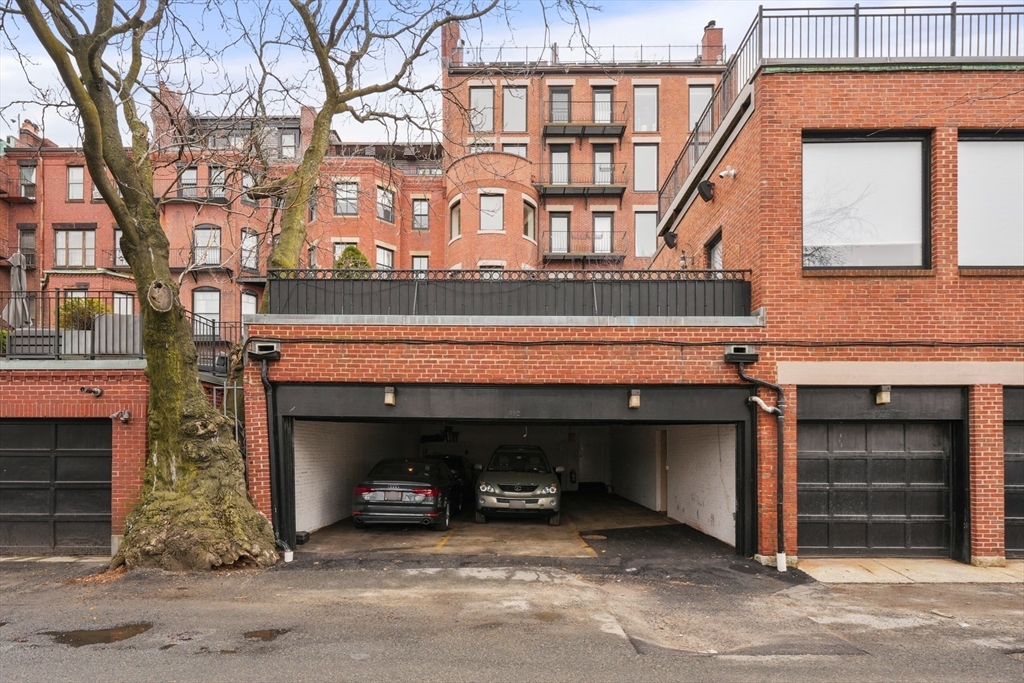 412 Beacon St # 6