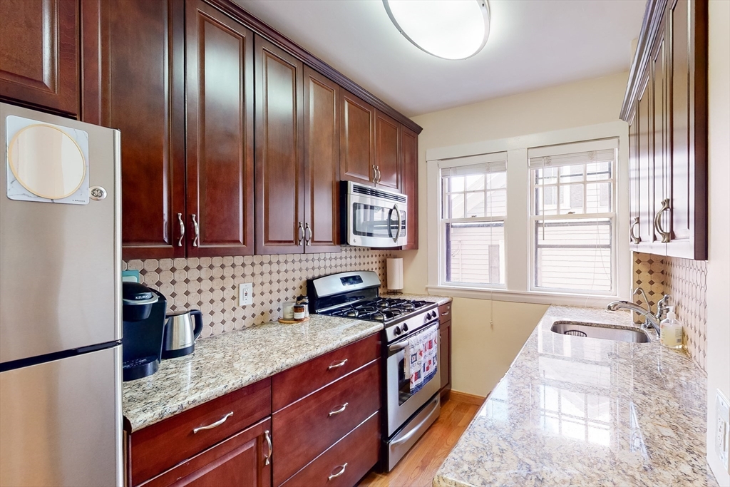 34 Ash St # 204
