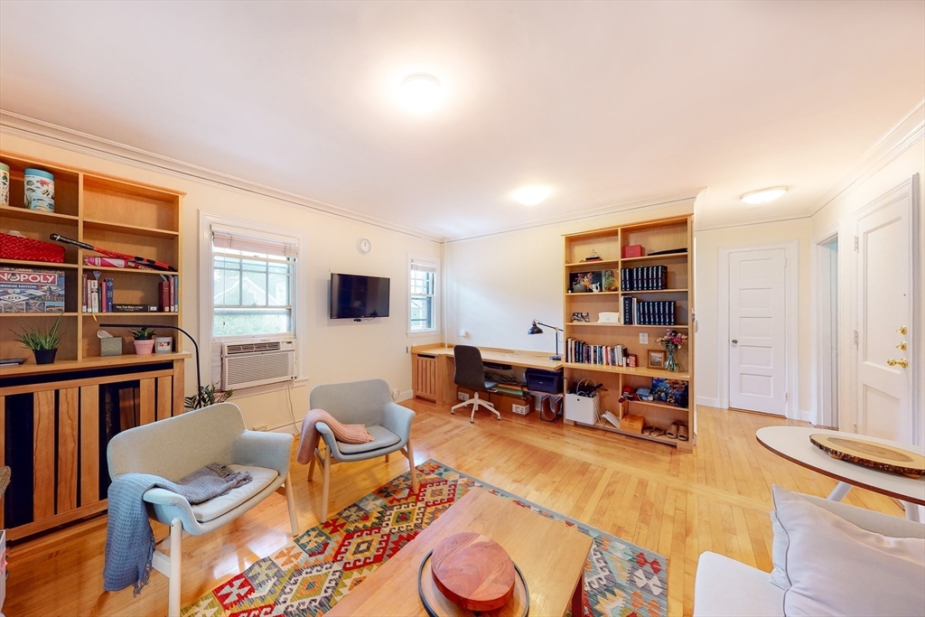 34 Ash St # 204