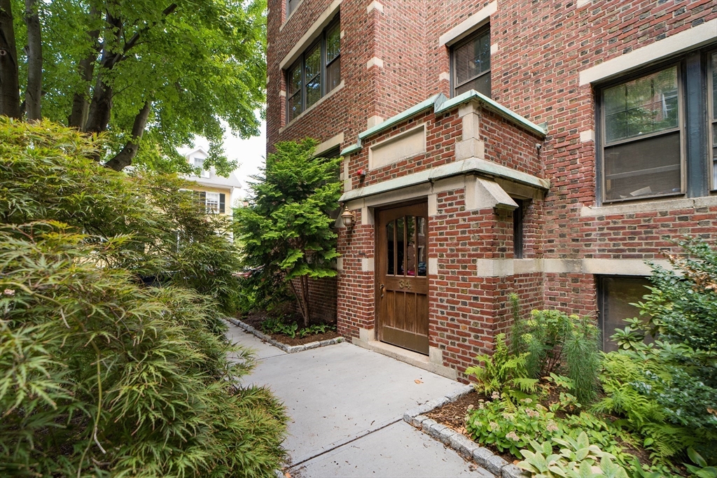 34 Ash St # 204