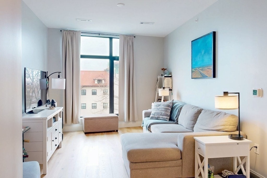 191 Washington # 720