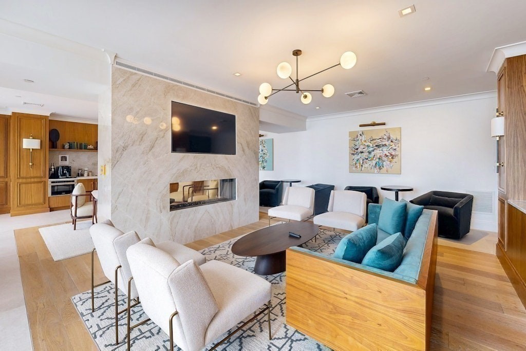 191 Washington # 720