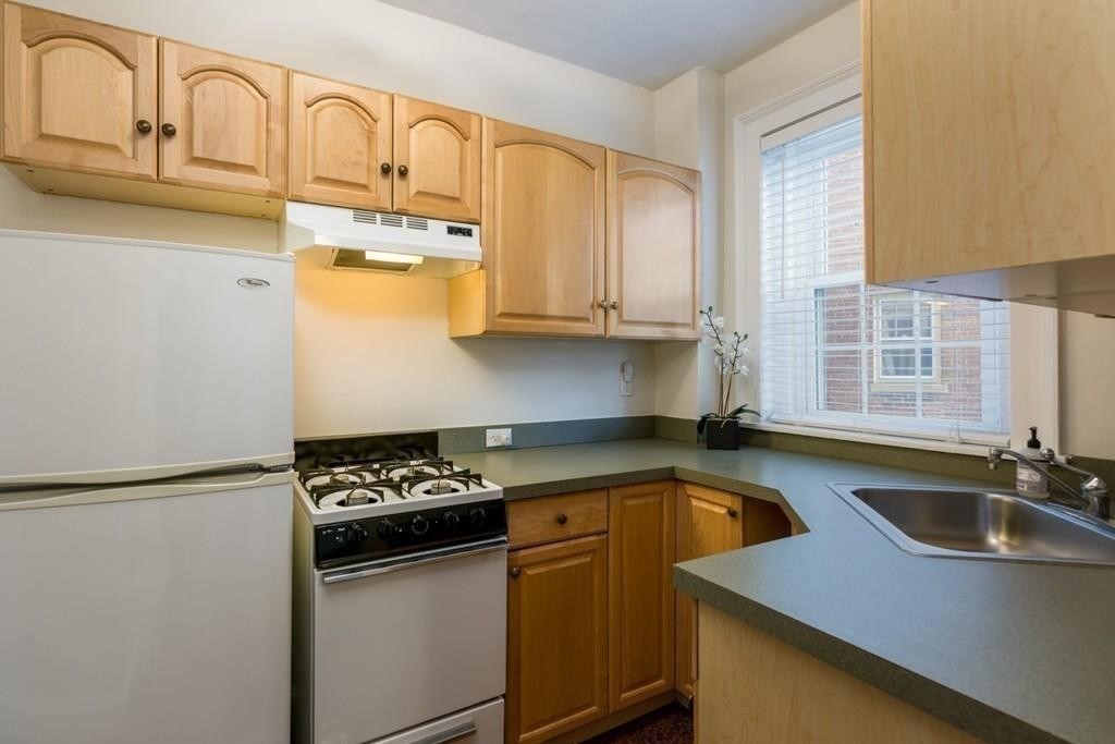 86 Buckingham St # 3