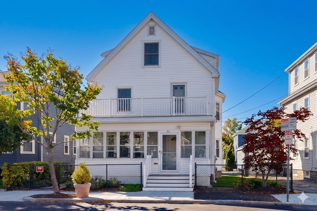 30 Montgomery St