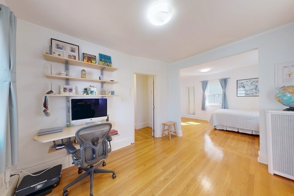 30 Montgomery St