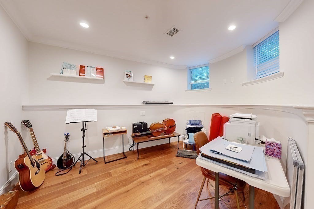 55 Addington Rd # 1