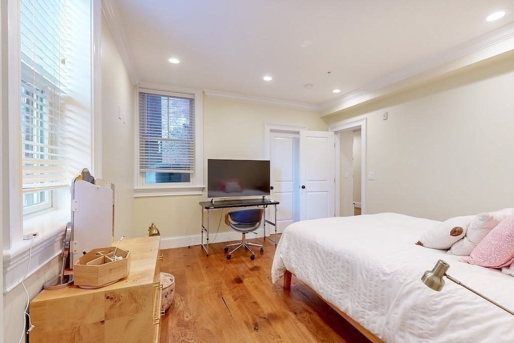 55 Addington Rd # 1