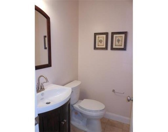3 Oakley Rd # 3