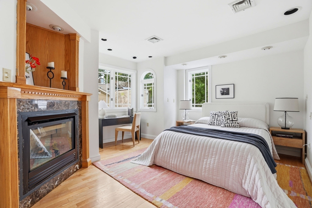 45 Market St # 2