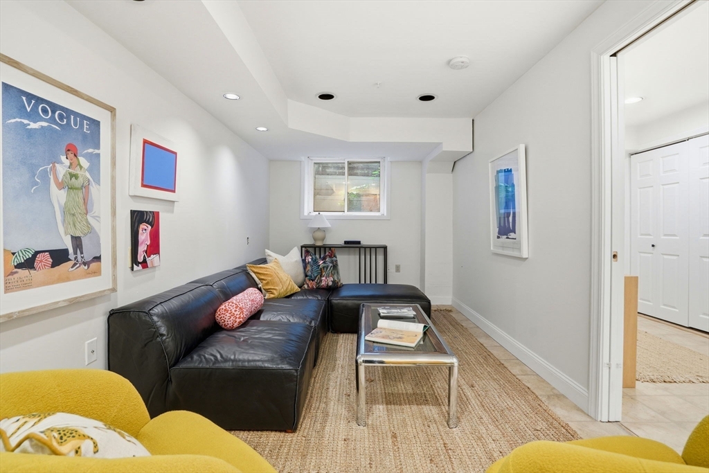 45 Market St # 2