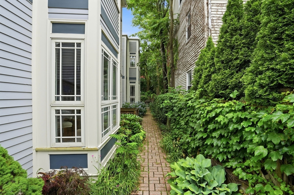 45 Market St # 2