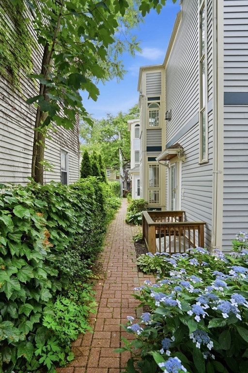 45 Market St # 2