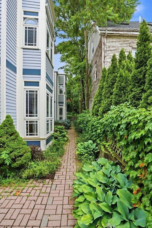 45 Market St # 2