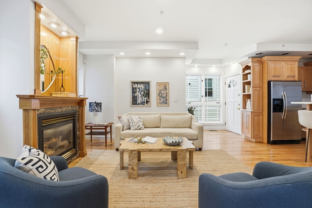 45 Market St # 2