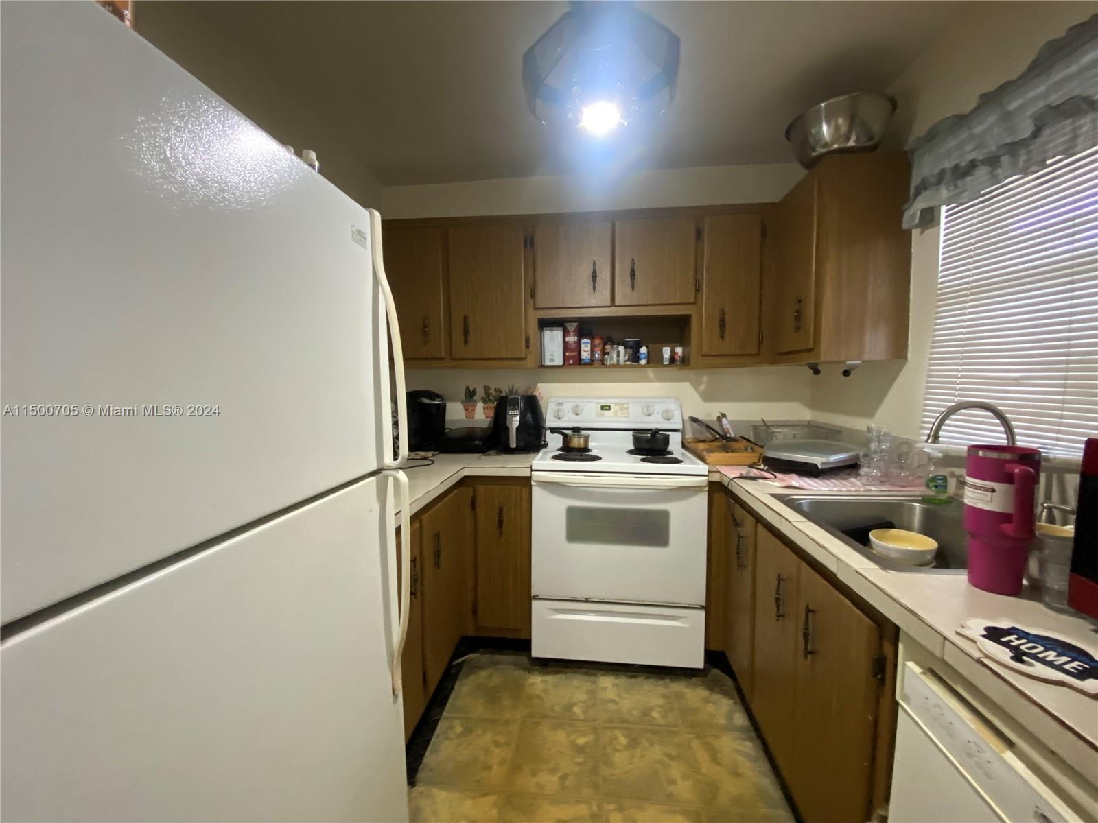 560 SE 2nd Ave # H24
