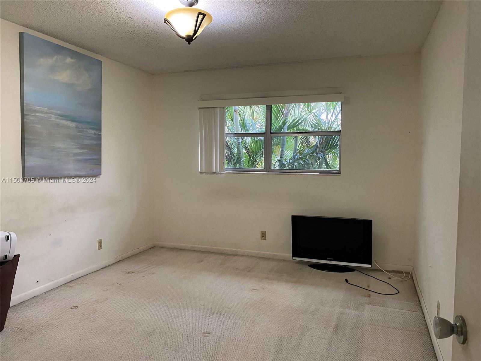 560 SE 2nd Ave # H24