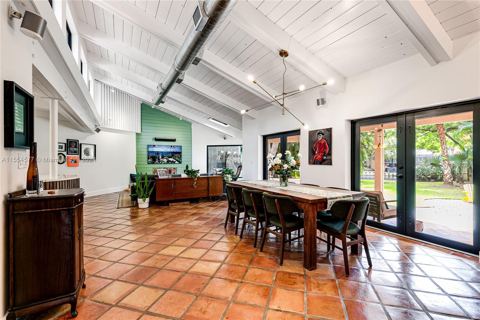 2200 SW 28th Ave