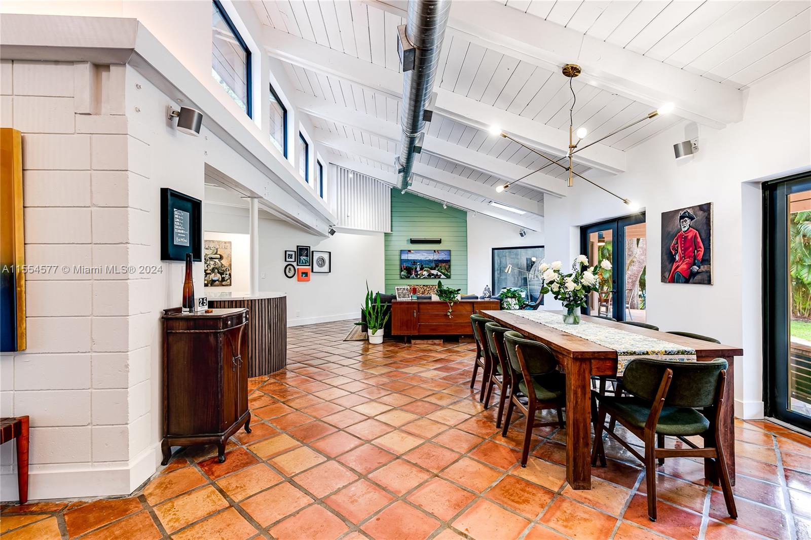 2200 SW 28th Ave