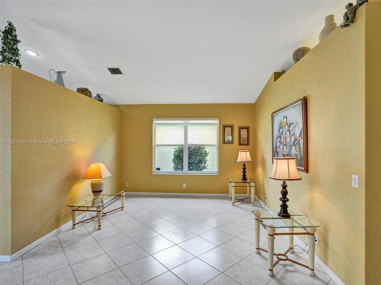 10390 E Utopia Cir E